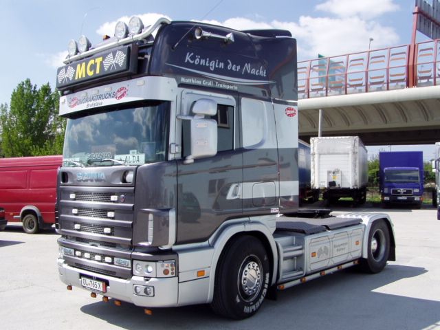 Scania 420 Topline.jpg